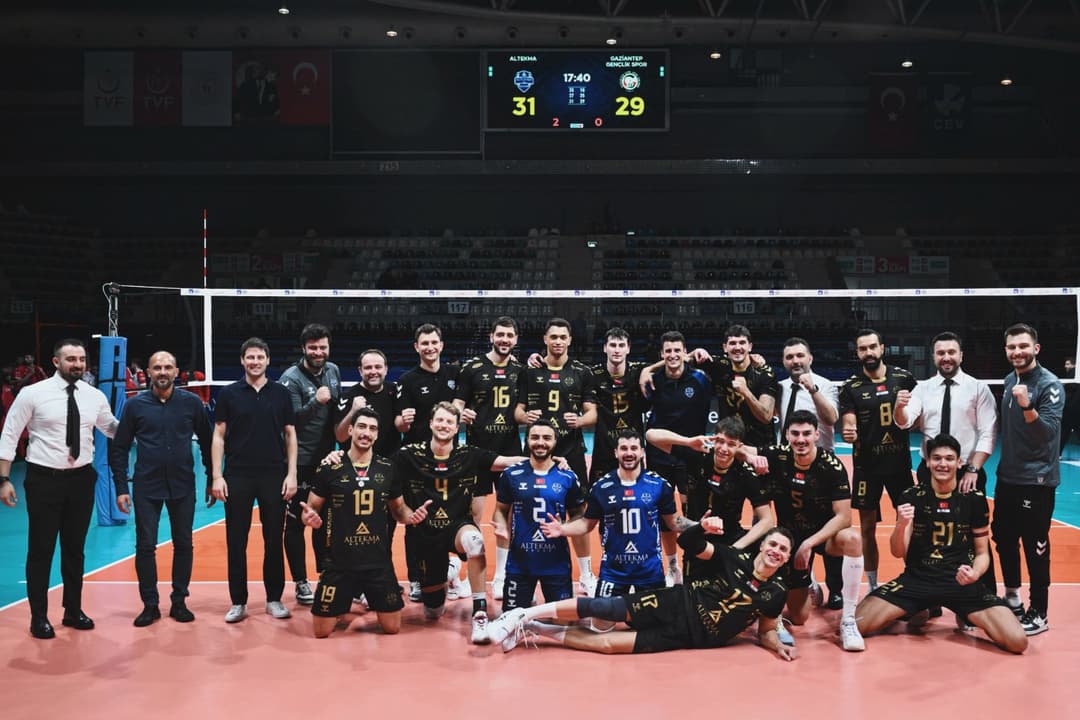 ALTEKMA SK’DAN AXA SİGORTA KUPA VOLEY’DE NET GALİBİYET!