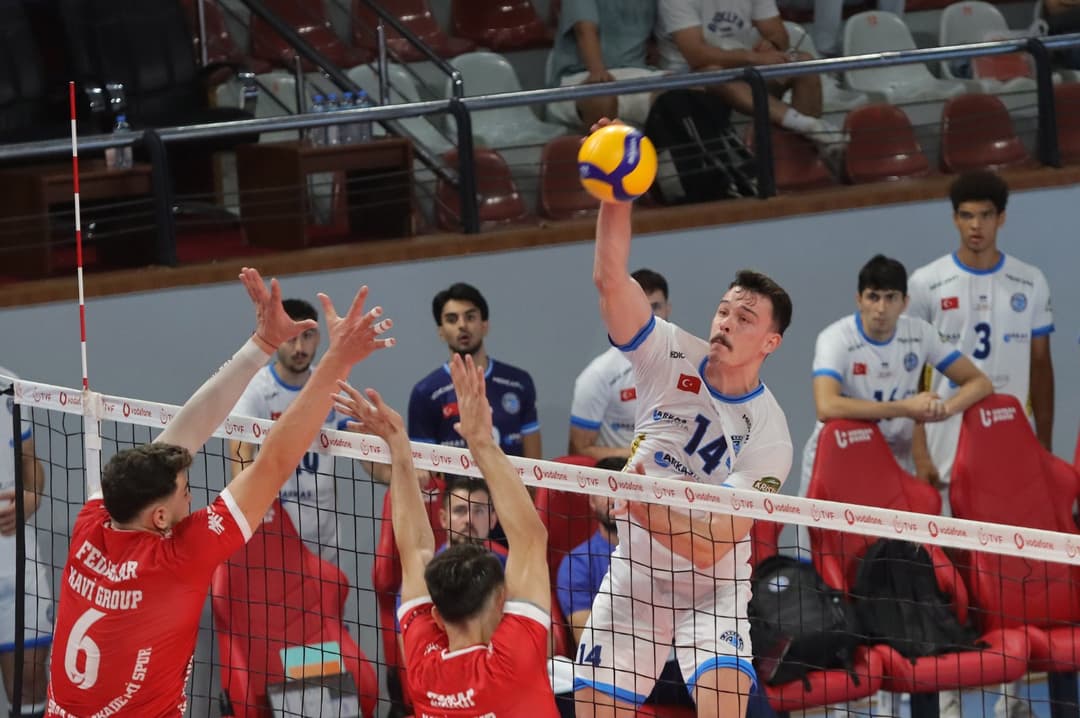 ARKAS SPOR SEZONA GALİBİYETLE BAŞLAD!I