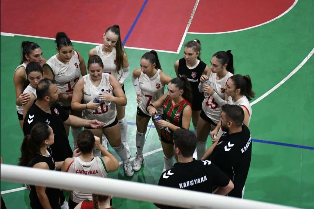 🏐 KARŞIYAKA EVİNDE KAZANDI! 💚❤️ – fotoğraf 1