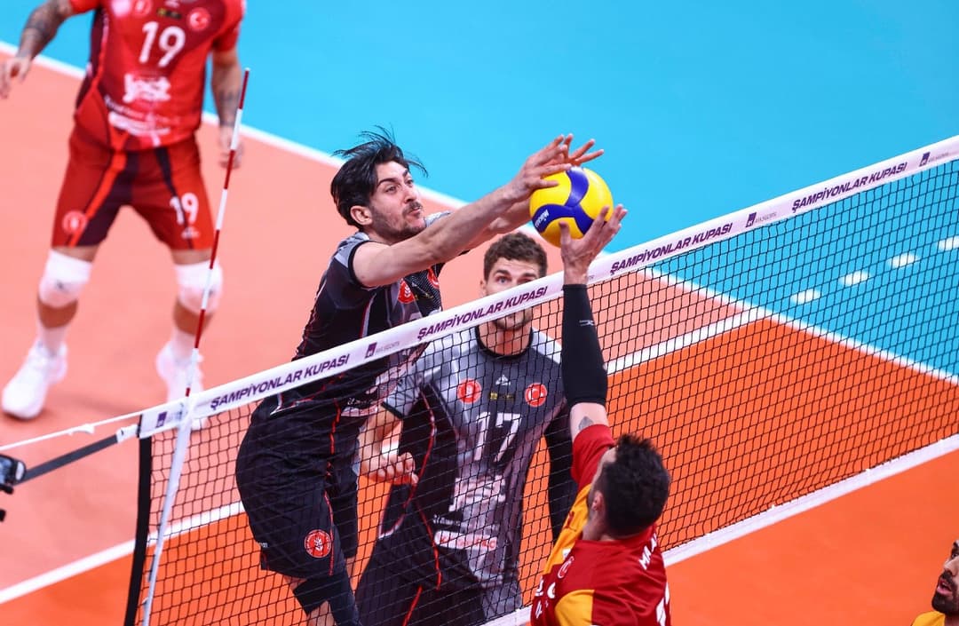 ŞAMPİYON GALATASARAY MADEŞ MOBİLYA – fotoğraf 3