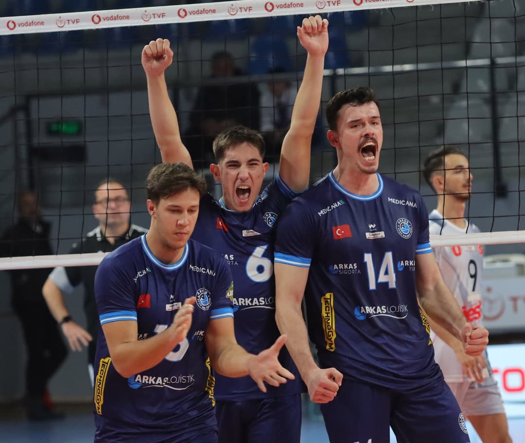 ARKAS SPOR EVİNDE KAZANDI! ÜST ÜSTE 3. GALİBİYET – fotoğraf 3